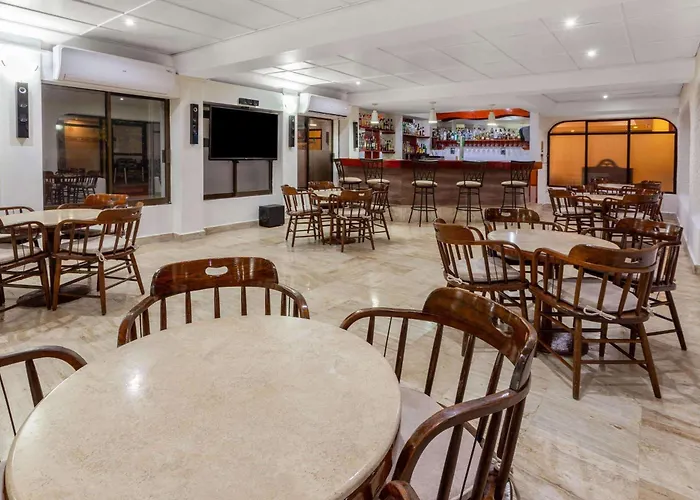& 4* Cozumel