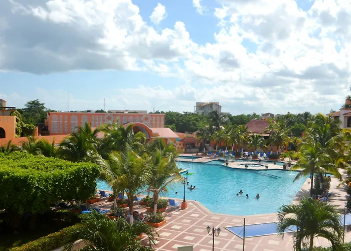Hotel &
