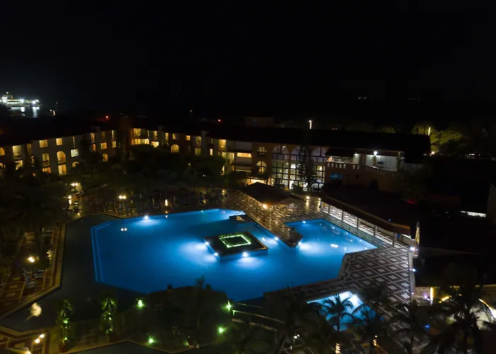 & Hotel