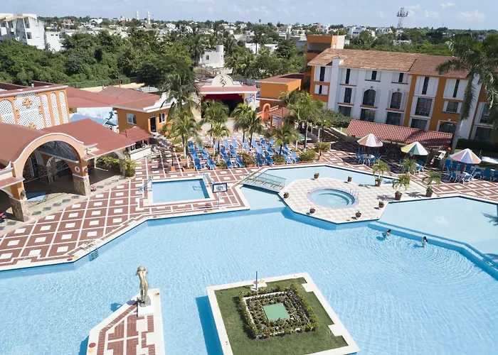 Hotel &