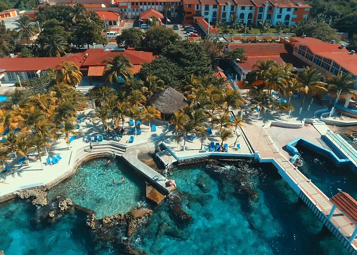 Hotel & 4*